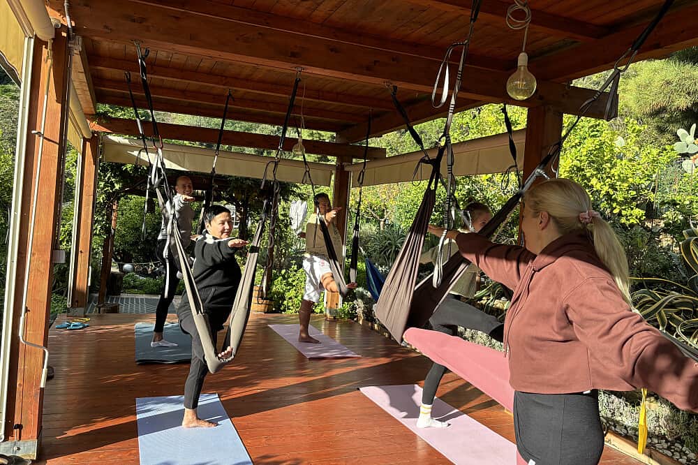 7 Day Sanftes Slow Therapeutic Yoga for 60 plus in Italy 4