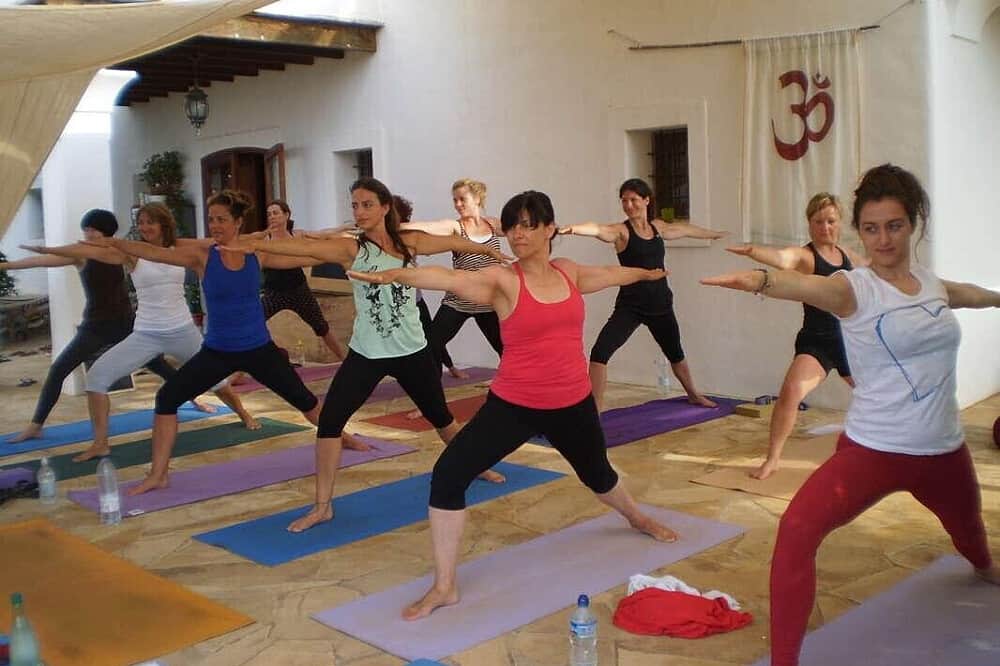 6 Day Awaken & Unwind: Bed, Yoga & Breakfast in Ibiza, Spain 4