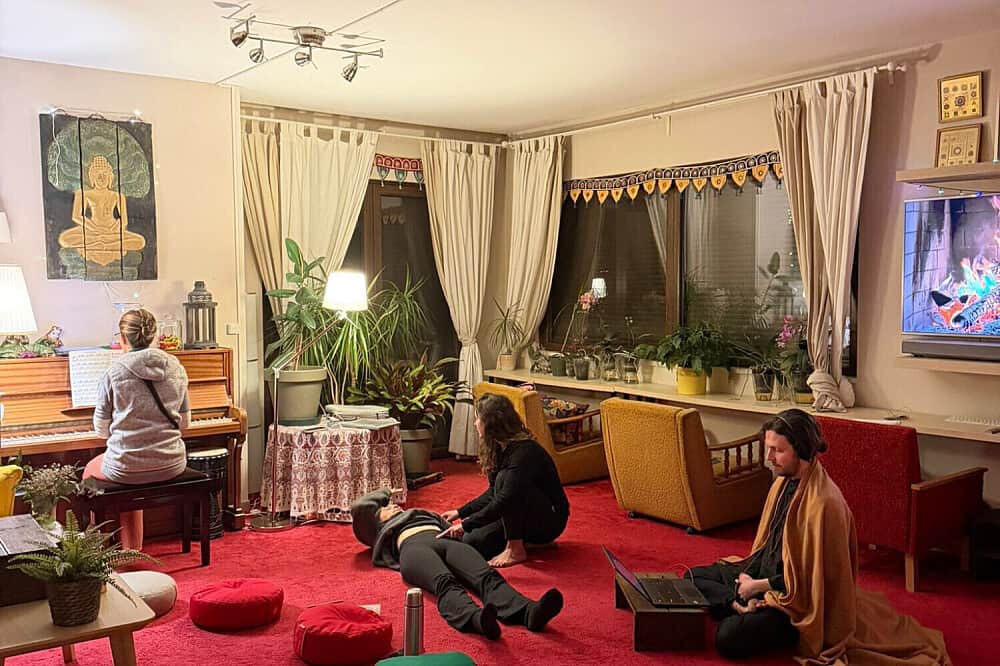 7 Day (Flexible) Yoga & Meditation Ashram Retreat Budapest 2