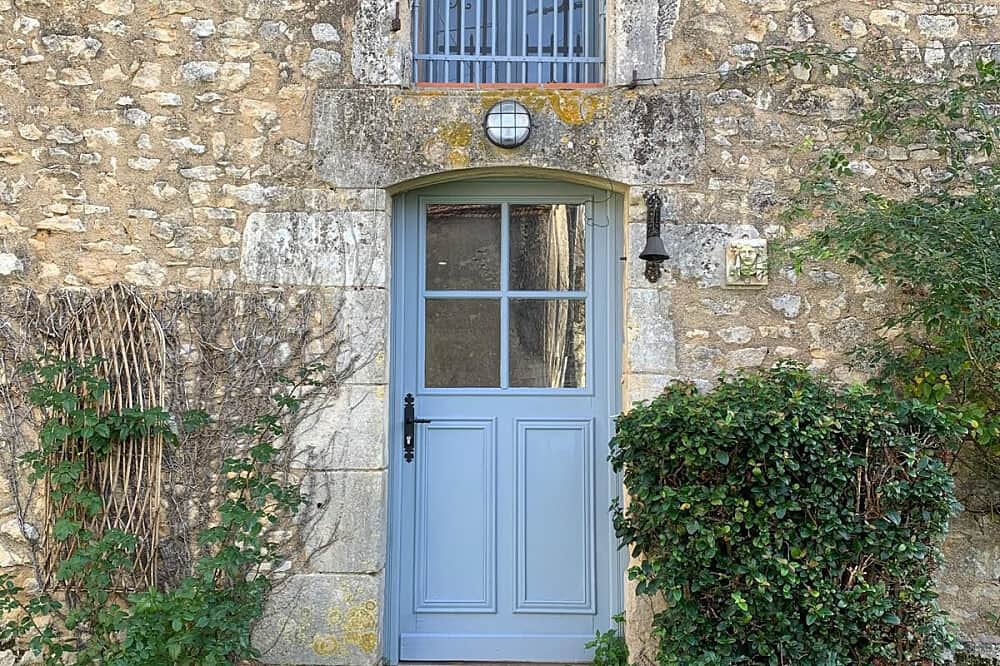 8 Day Tapestry as Art & Relaxation Retreat at La Faye, France 2