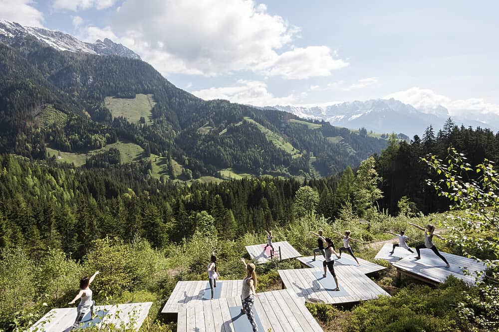 4 Day Power Yoga Retreat with RnB Music in Austria 2