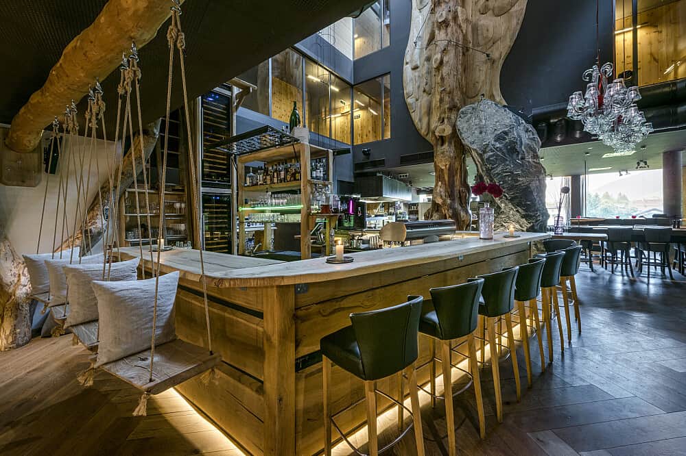 4 Day Power Yoga Retreat with RnB Music in Austria 5