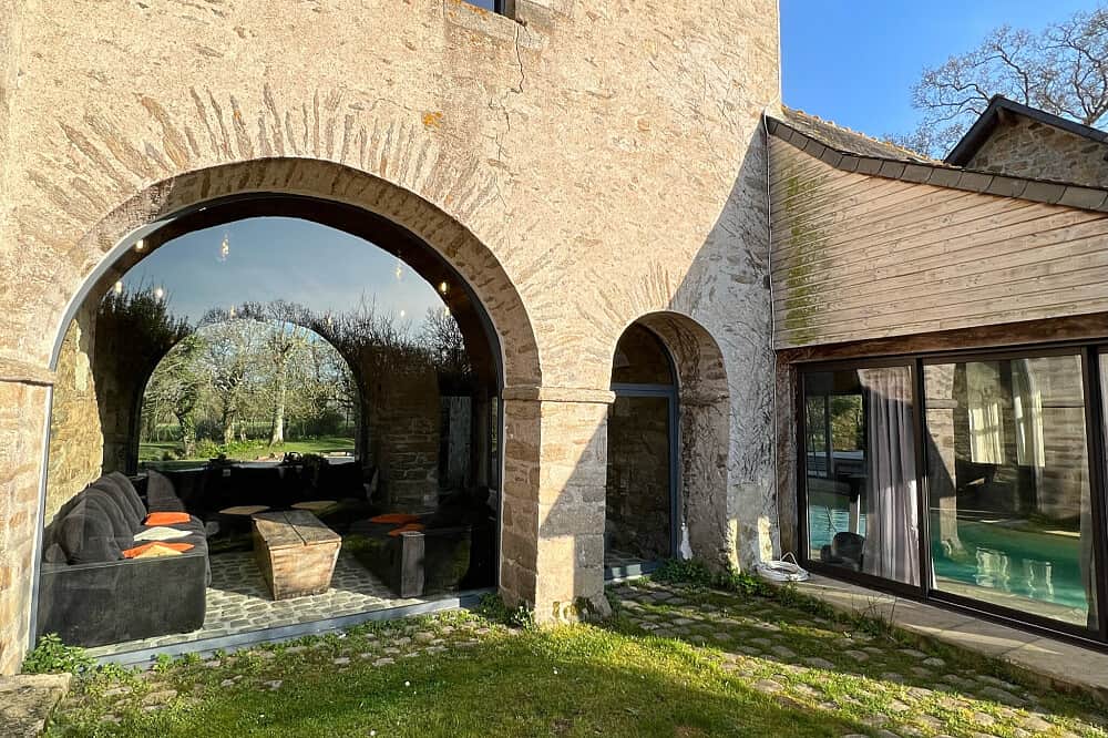 7 Day Transformative Writing Retreat in Chateau in France 2