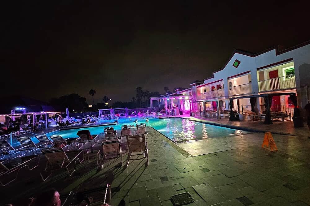 3 Day Secrets Hideaway Vacation Retreat in Florida, USA 2