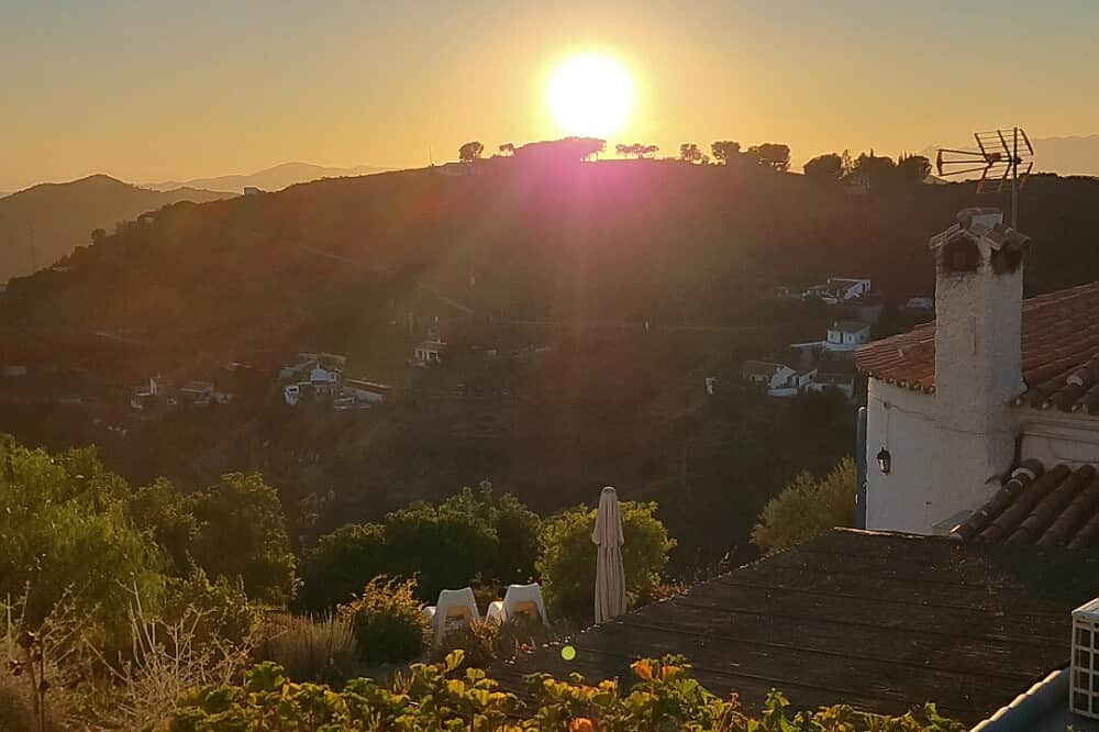 5 Day Yoga & Wellness Women's Retreat in Andalusia, Spain 2