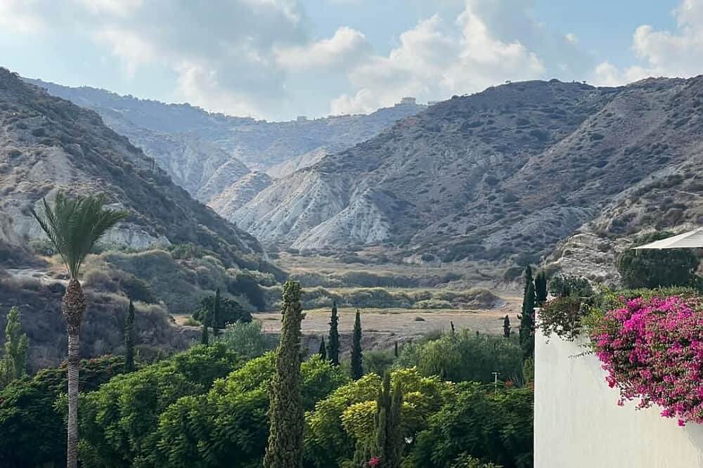 4 Day 1:1 Executive & Emotional Burnout Recovery Retreat | Cyprus 4