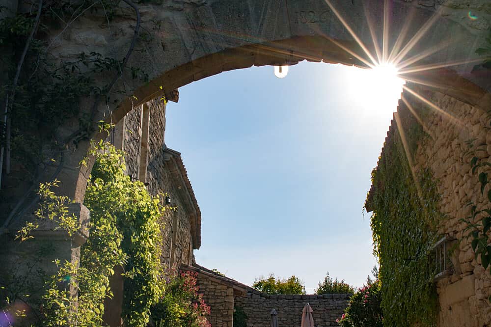 6 Day Her Pages in Provence Writing Retreat | South of France 6