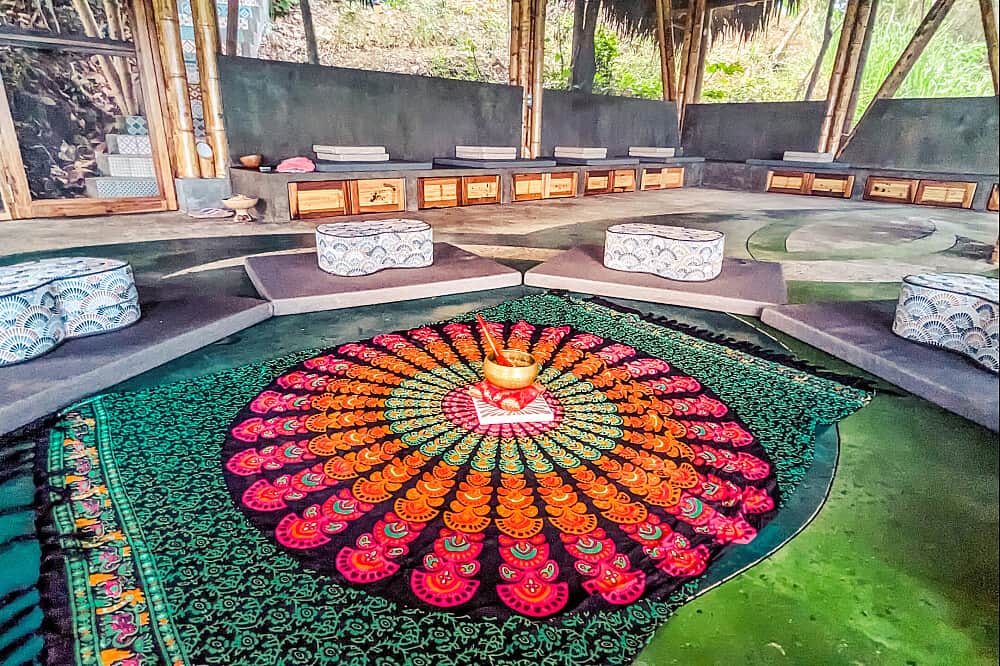 4 Day Handstand Retreat in Ecuador 4