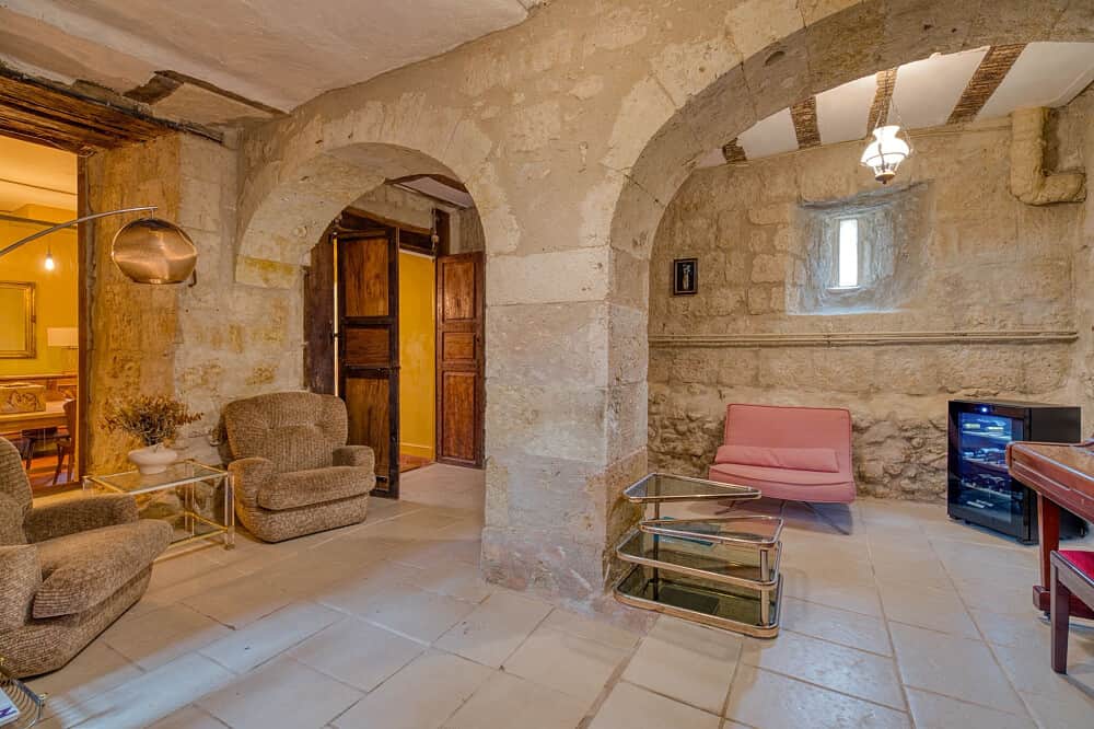 5 Day In Her Skin: Beauty Embodied Women's Retreat in France 7