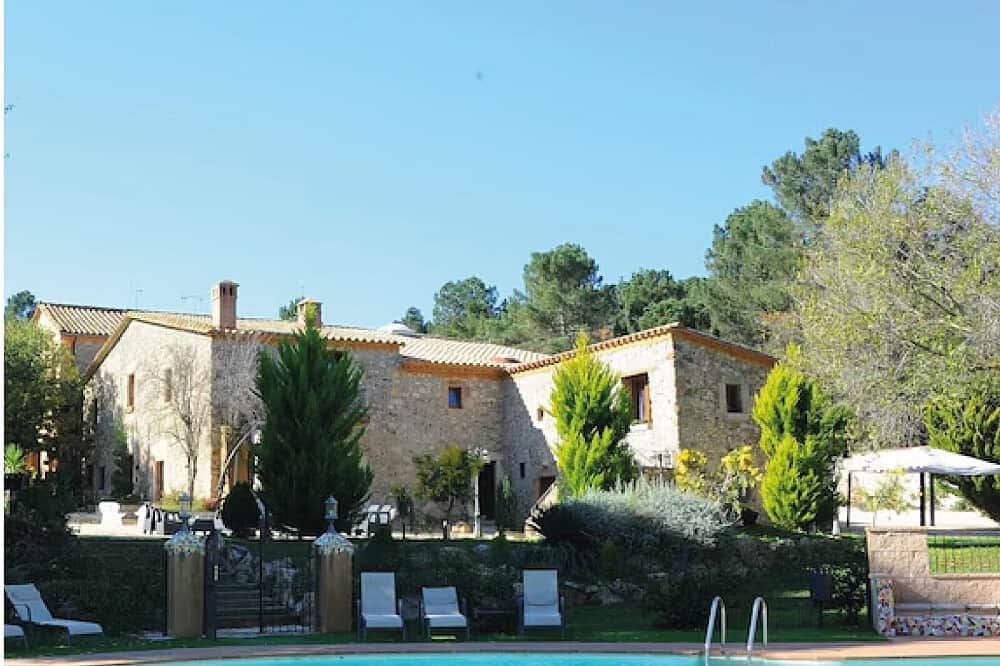 5 Day New Year’s Camp: MASKS OFF For LOVE in Girona, Spain 8