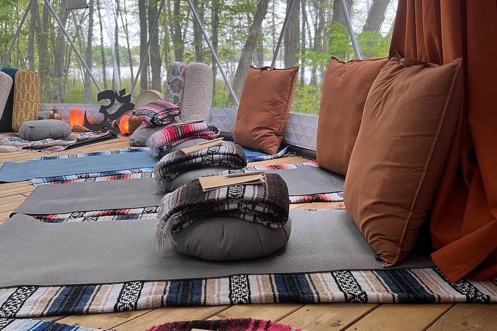 4 Day Journey in Silence Lakeside Retreat, Ontario, Canada 1