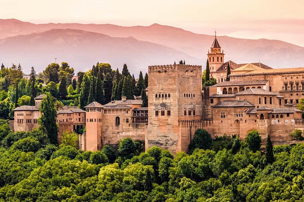 8 Day Yoga & Climbing Retreat in Granada, Spain 3