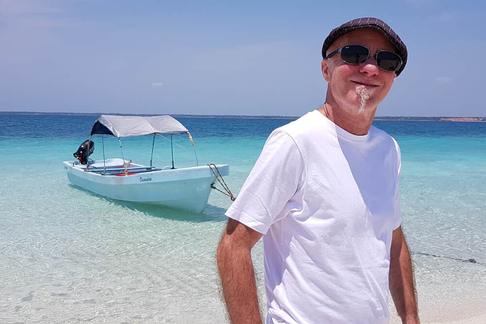 5 Day Mozambique Ocean Retreat: Dive, Research, Meditate 8