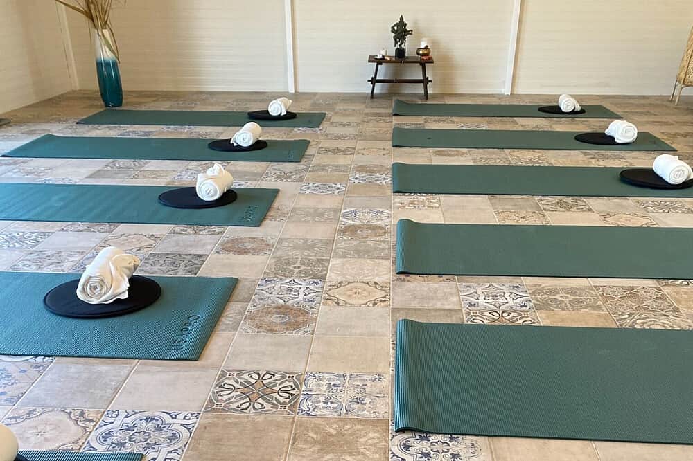 4 Day The Untethered Woman Retreat in Algarve, Portugal 8