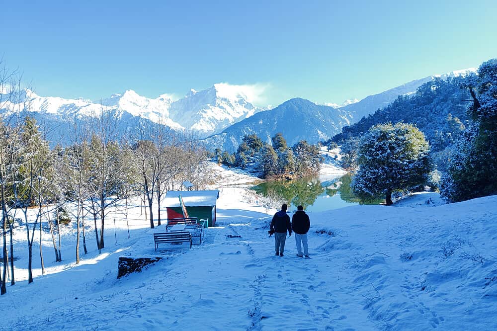 6 Day Transformative Hiking Yoga Retreat in Himalayas, India 3