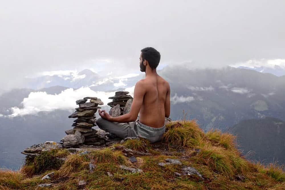 6 Day Transformative Hiking Yoga Retreat in Himalayas, India 4