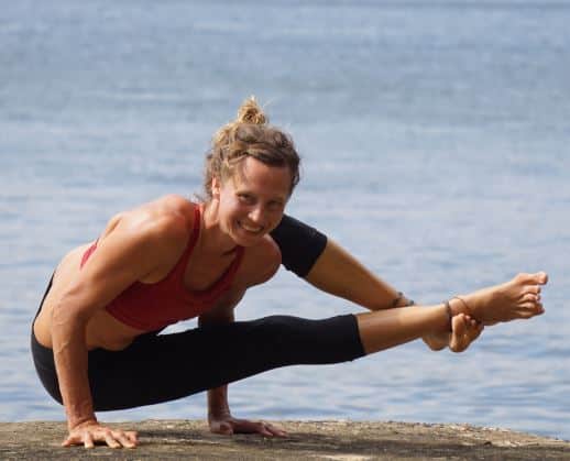 Dini Martinez Yoga & Tantra 2