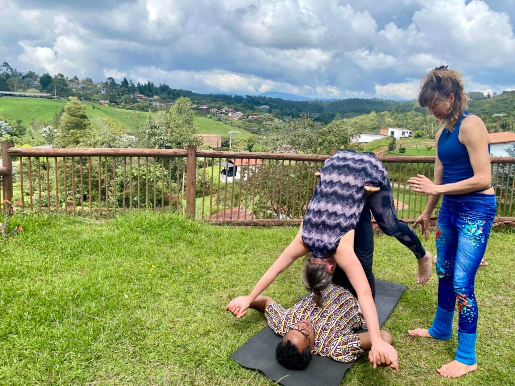 Dini Martinez Yoga & Tantra 8