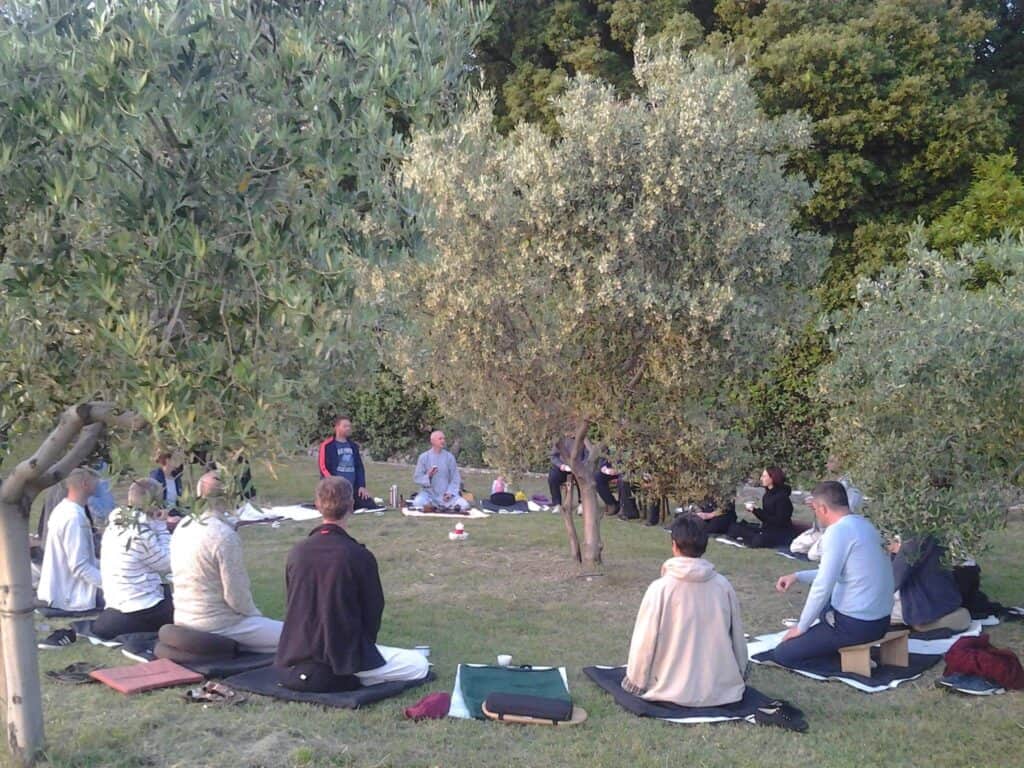 Institut für Achtsamkeit, Intuition und ganzheitliche Persönlichkeitsentwicklung 8