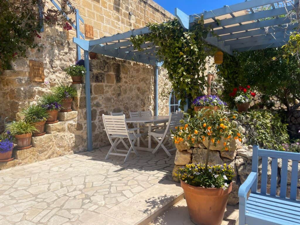 L’Gharix Temple Retreat 3