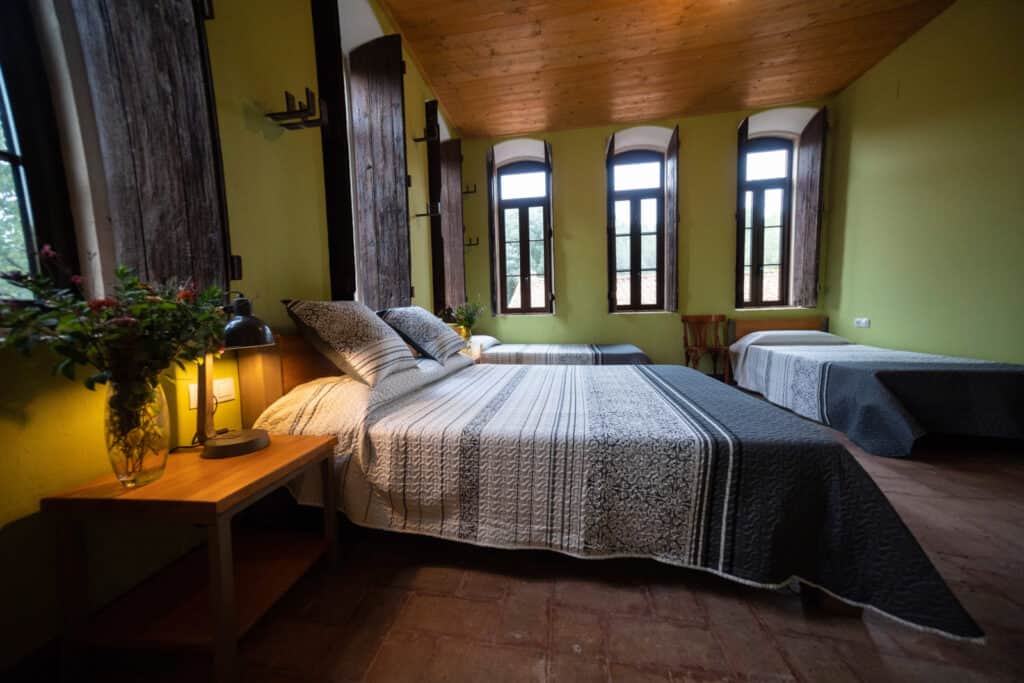 Yoga, theatre and art therapy -retreat 4