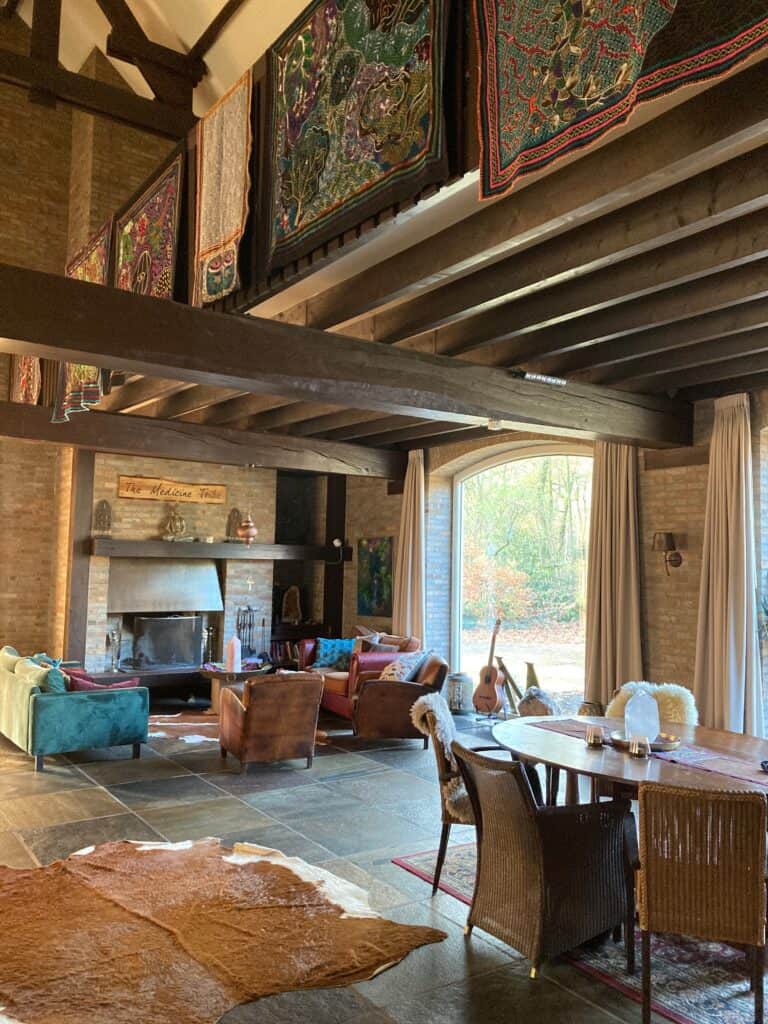 4-Day Psilocybin Retreat + Preparation & Integration Support 2