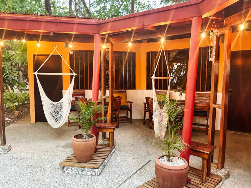 Fenix Hotel & Retreat Center 4