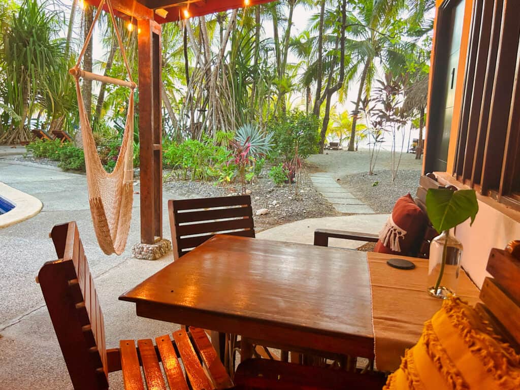 Fenix Hotel & Retreat Center 5