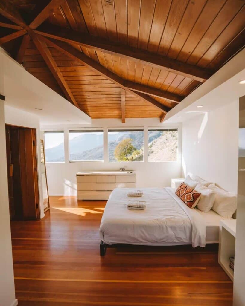 Malibu for the Mind 4