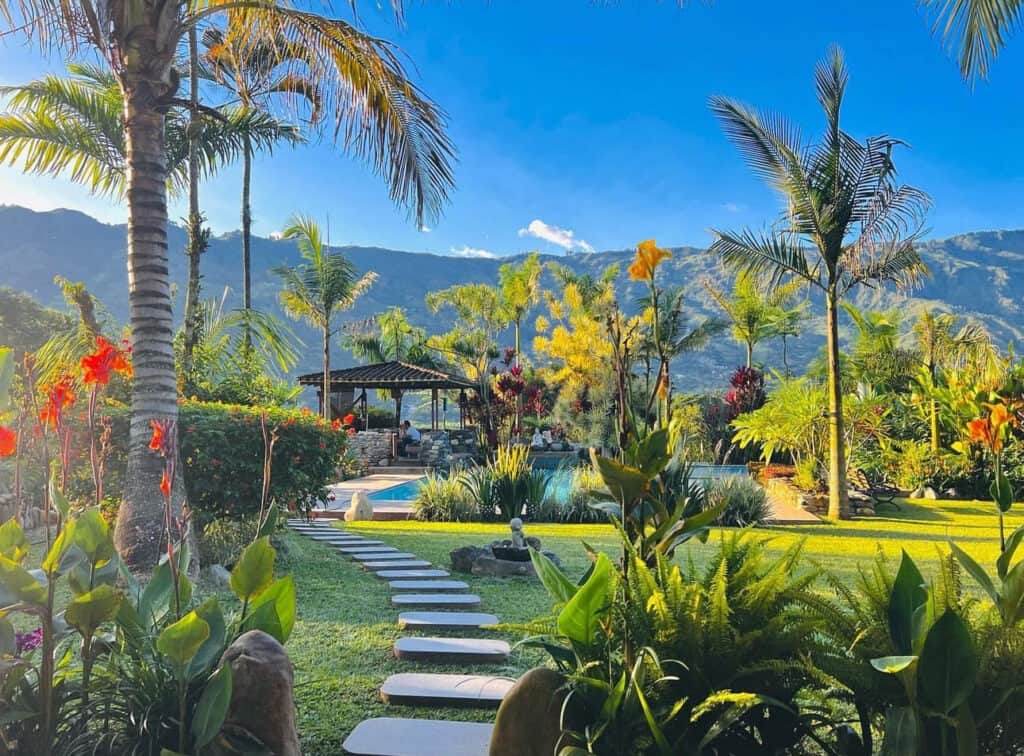 La Ceiba Healing Center 2