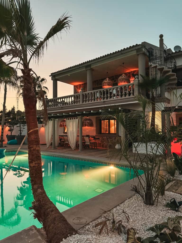 Retreats Finca Four Seasons 2