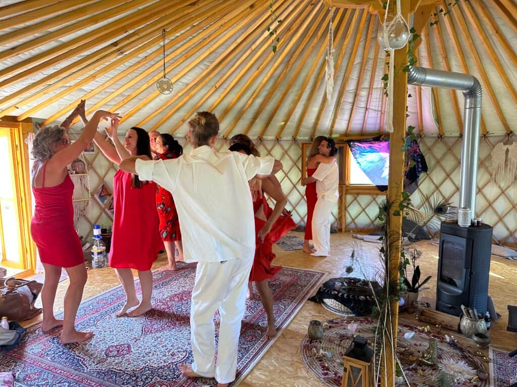 Connective tantra school 3