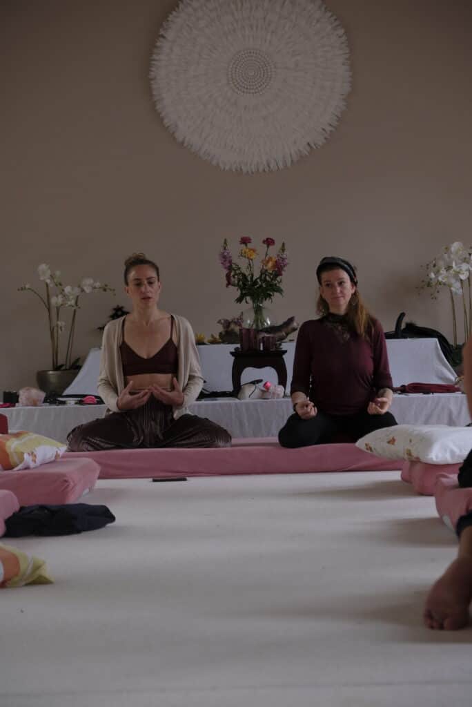 Ariane and Beatriz AKA PriestessA and QueenB 3