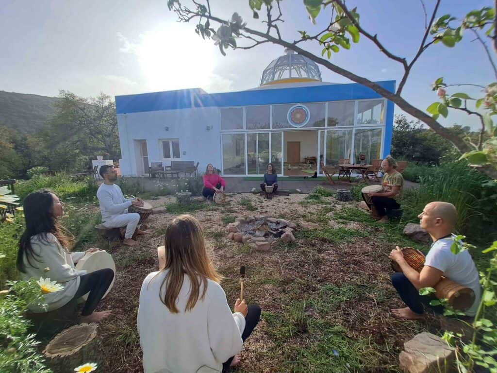 NATURALMENTE - Holistic Living 3