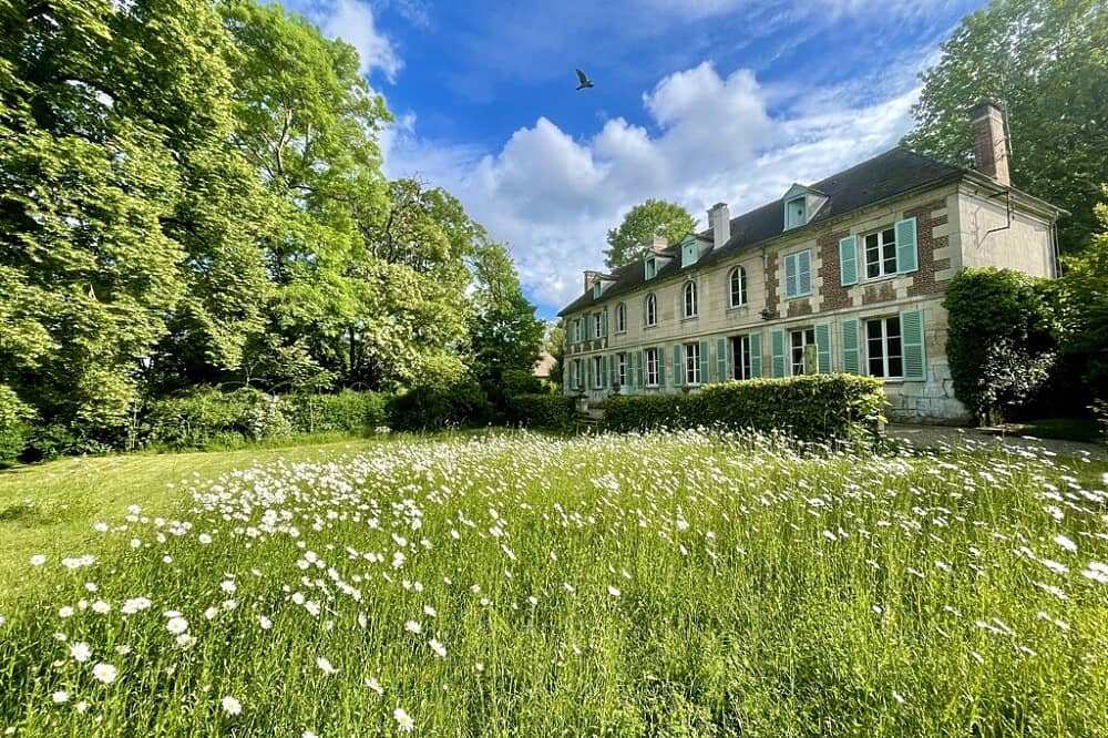 7 Day Creativity, Nature & Yoga Chateau Retreat Nr Paris, France
