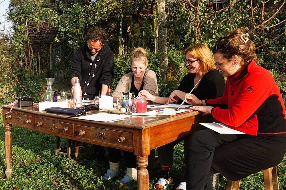 7 Day Acrylic Landscape Painting Retreat in Porto, Portugal