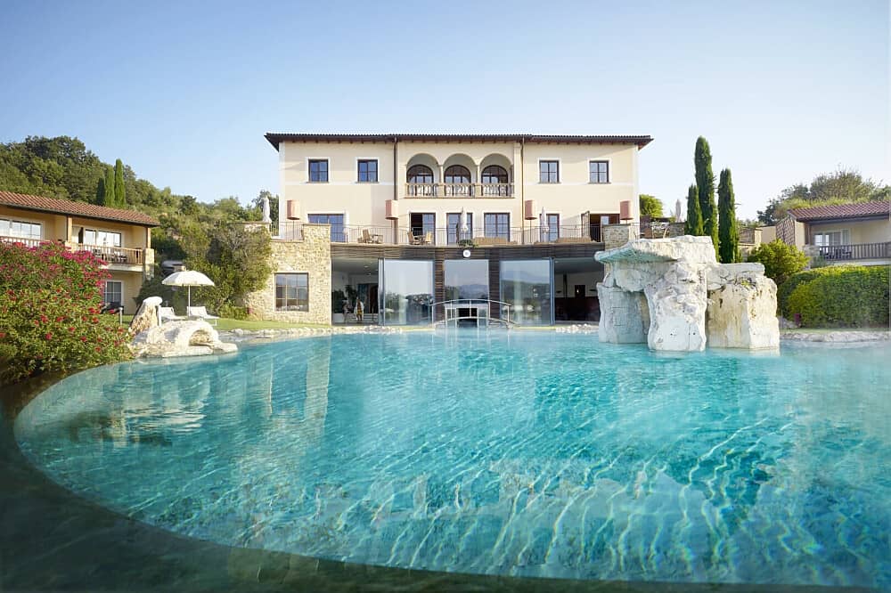 5 Day Divine Dolce Vita: LuxuryYoga Retreat in Tuscany. Italy