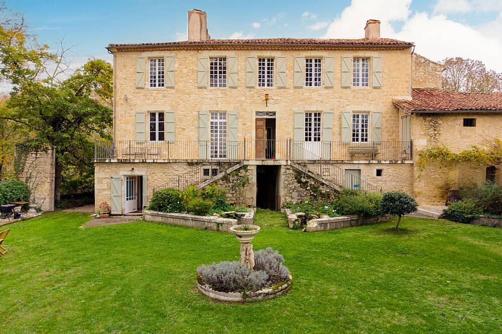 5 Day In Her Skin: Beauty Embodied Women's Retreat in France