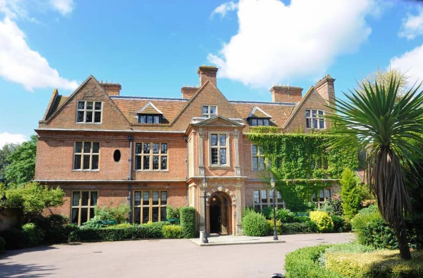 Luxury Couples Therapy Retreat Weekends in Buckinghamshire, UK