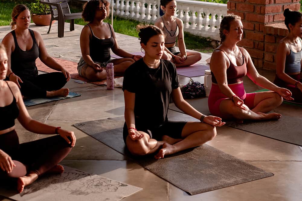 28 Day 300hr Advanced Yoga Training with Guru Santhosh, Colombia 5