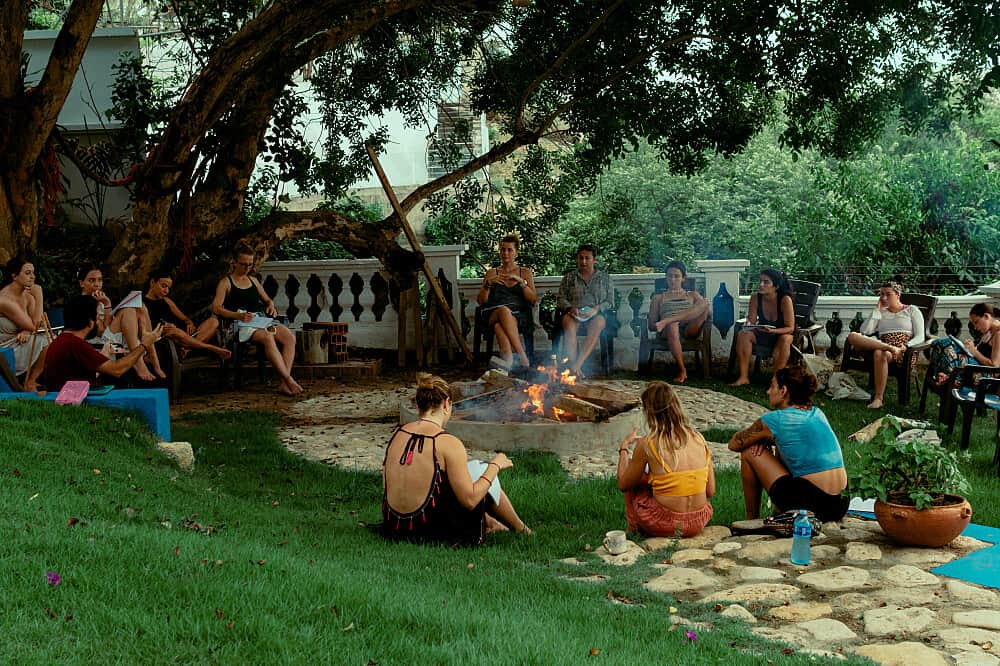 28 Day 300hr Advanced Yoga Training with Guru Santhosh, Colombia 2