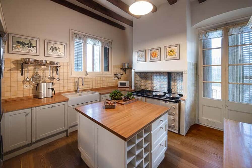 4 Day Silent Yoga & Meditation Retreat in Sunny Spain 6