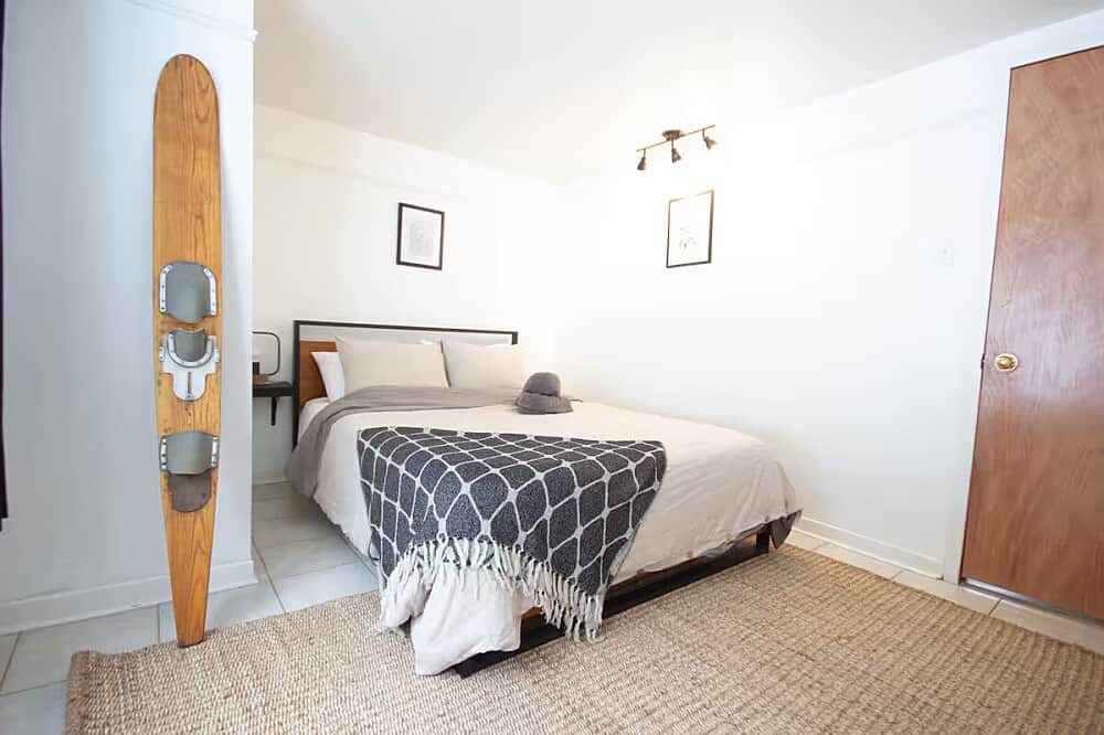 5 Day Reconnect to Your Intuition Lakeside Retreat in Canada 7