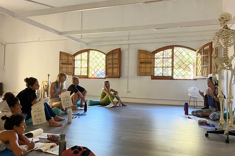 18 Day 200 HR High-Quality Ashtanga Yoga Teacher Training, Spain 8