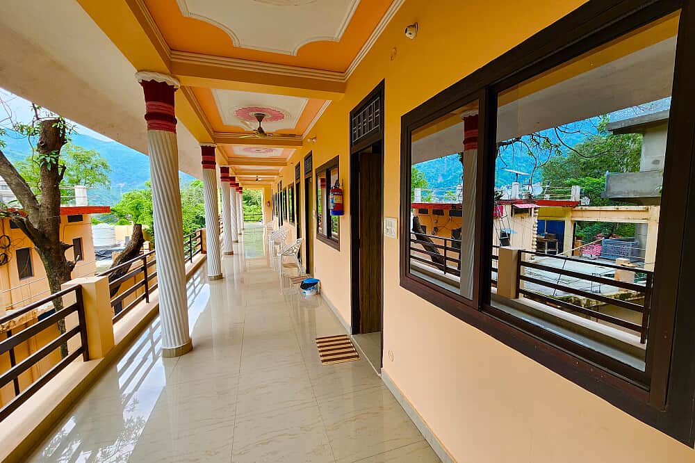 12 Day 100 Hour Hatha, Ashtanga & Pranayama YTT in India 4