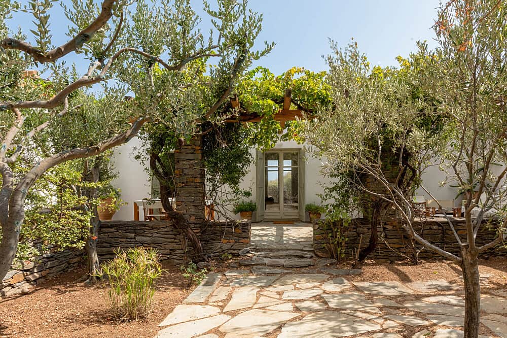 6 Day Be Your Muse: Women's Luxury Yoga & Pilates in Greece 4