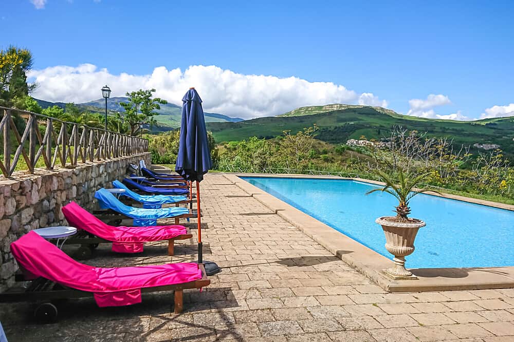 8 Day Yoga, Mindfulness and Walking Retreat in Sicily, Italy 5