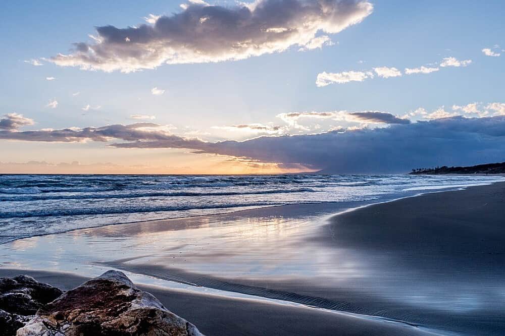 7 Day Somatic Stress Therapy Between Mountain and Seawalk, Spain 3