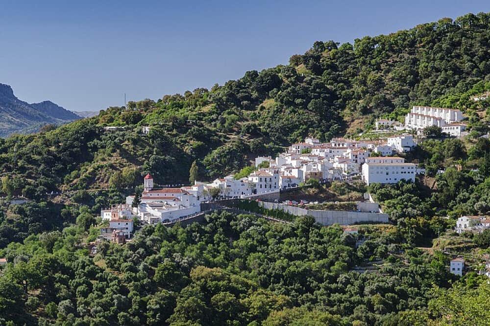 7 Day Somatic Stress Therapy Between Mountain and Seawalk, Spain 2