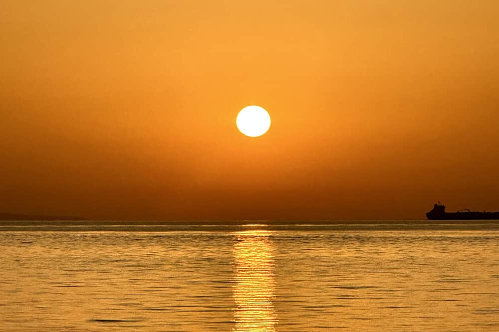 8 Day Yoga and Dolphin Yacht Retreat in Egypt 8